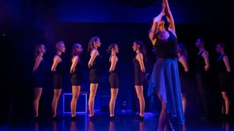 PRZEGLĄD GRUP ARTYSTYCZNYCH • Teatr Tańca Flesz •  „Osoby Taneczne” • spektakl