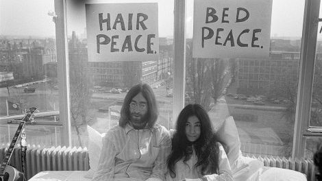 KOBIETY SZTUKI – SZTUKA KOBIET • „Yoko Ono – sztuka ciszy, krzyku i pokoju” • Wykład